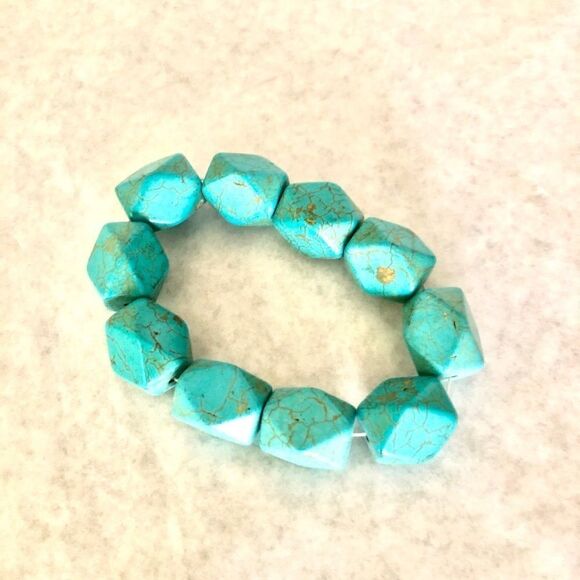 🍭6/$30 Bundle| Stretch Turquoise Bracelet - Picture 1 of 3